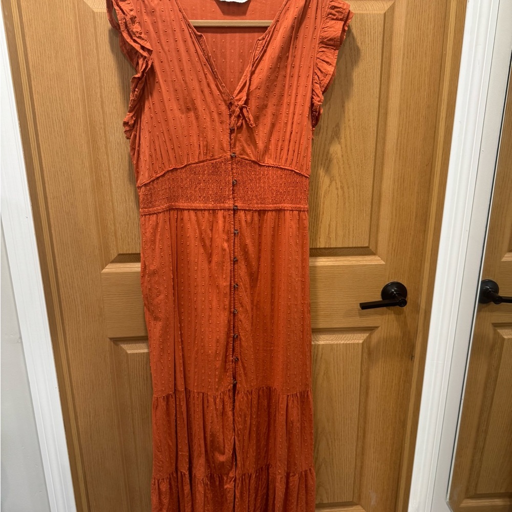 Sonoma Rust Orange V-Neck Tiered Maxi Dress with Button Front